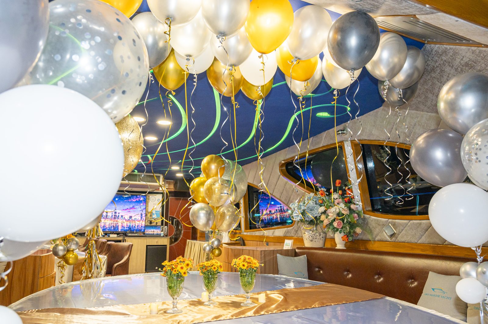 DAOMARINE YACHT main cabin decorated for a private celebration
